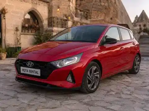 Hyundai i20 Red Automatic - Hatchback car rental in Kapadokya